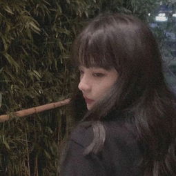 抑郁症头像女生压抑图片伤感头像女生冷淡