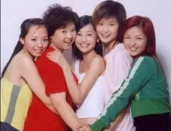 惜败何洁无缘全国赛,丧女又离婚,超女冯家妹到底有多不走运
