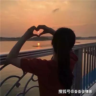 高情商的女人,晾着男人,结果男人还是爱不释手