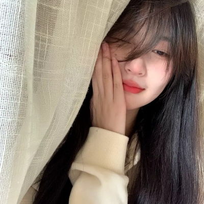 普通真人女生头像,简约而不失时尚