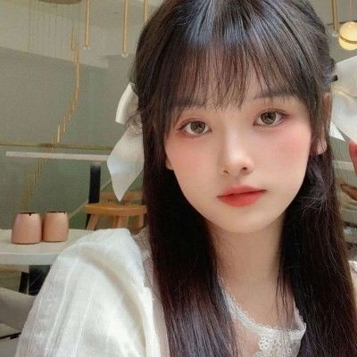 女孩子很有教养的行为