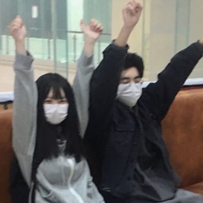 秀恩爱情侣头像真人版处处留意你的消息