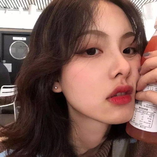 美女头像脾气上来的时候大家都没感情