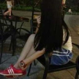 谁能帮我做一个头像啊写上4号少年