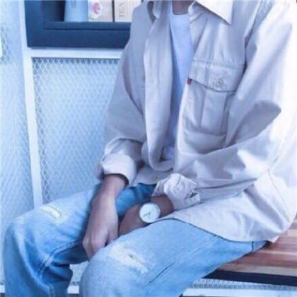 男生头像不露脸露腹肌