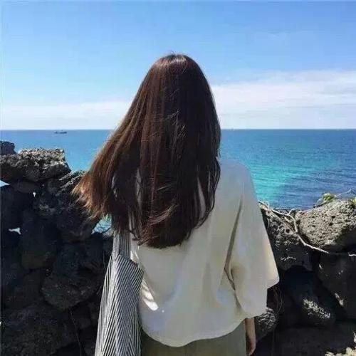 旧情难忘,哪个女孩背影最漂亮,测你与前任提出复合他会答应吗