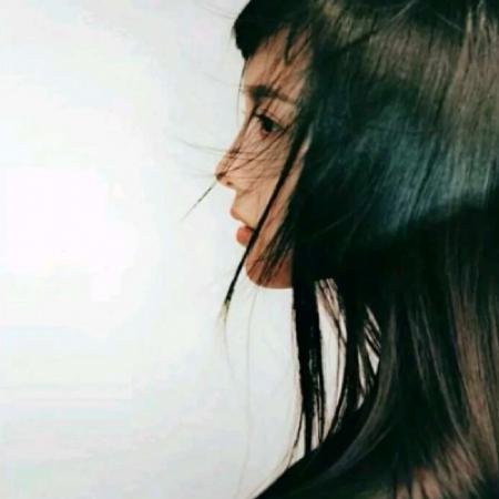 梦幻朦胧意境女生头像拼尽全力找到自己的幸福