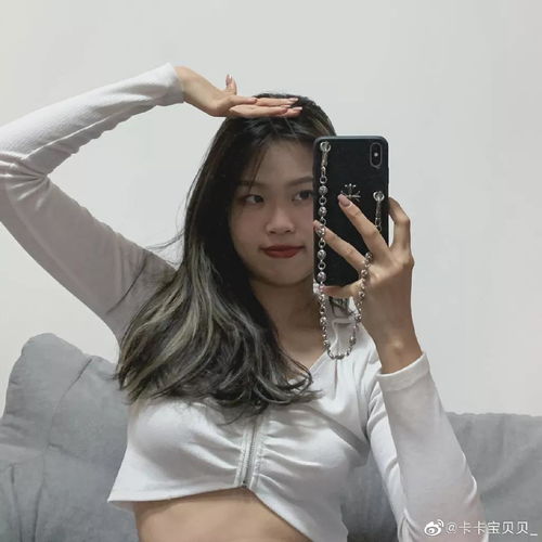 抖音第一挡脸美女吸粉700w,全靠360度无死角照骗技术