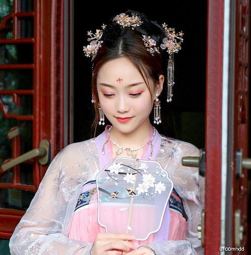 演绎温婉古风俏佳人,全套汉服装扮不能少