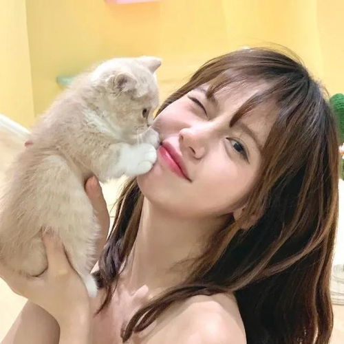 女生头像为什么花都枯萎了才知道回来浇水呢