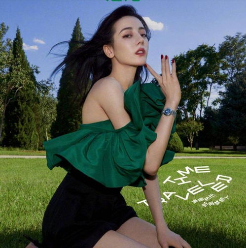 迪丽热巴一身吊带装太诱惑,大秀火辣身材,网友不愧为女神