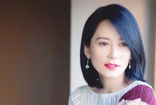 许久未见俞飞鸿,49岁活成了公主