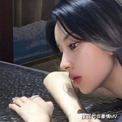 唯美却伤感的好看女生头像2022唯美意境女头大全