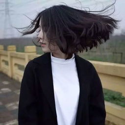 帅气女生图片,可以是黑白,但不能非主流,类似下图可以,