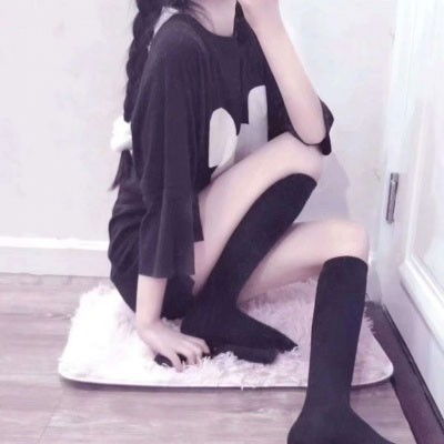 2021新款女生不露脸性感头像