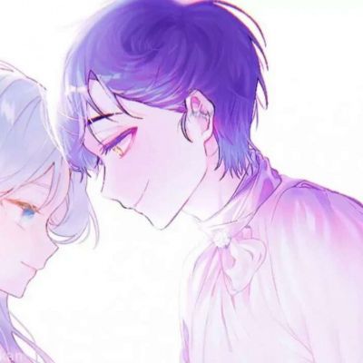 甜甜的情侣头像少女的眼中应该藏下时间星辰和光芒万丈