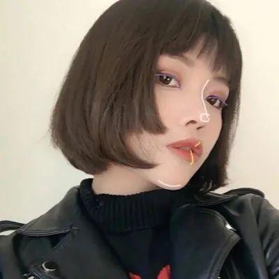 微信头像霸气好看的短发女生头像
