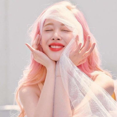 仙女气质头像,很坚强很温柔的美女