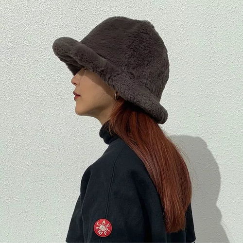 女人背影气质头像贝雷帽