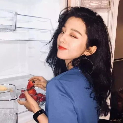 幽默笑话妈妈每次给他买衣服,都会跟人说这是买给我们家猪穿的