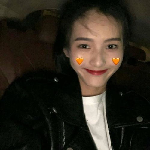 女生头像甜美中藏着厌世与冷艳