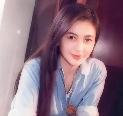 60岁香港知名女星近况曝光保养得宜,与20多岁小鲜肉约会不惧闲言