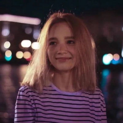 暖心系欧美微笑女生头像唯美欧美女生微笑甜美图片
