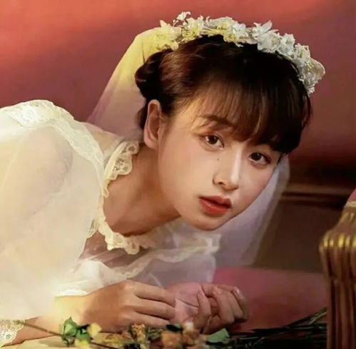 真人女生头像向月亮借点光