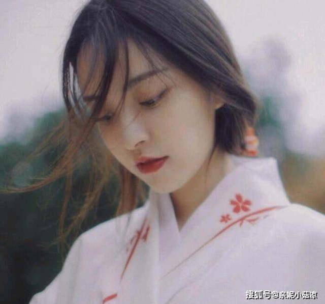最常被人暗恋的3个星座女,总是后知后觉,娇憨又可爱,是你吗