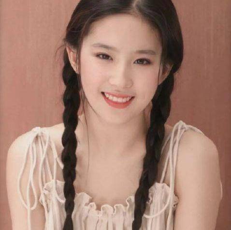 少女时期的女明星,杨幂甜美,高圆圆清纯,刘亦菲自带仙女气质