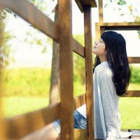 幸福爱情的女生唯美头像回忆太陈旧你还在脑海里