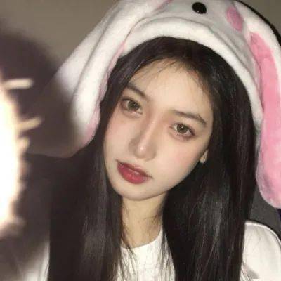 寂寞少女可爱头像女孩