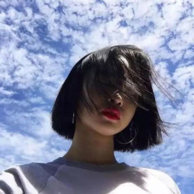 短发女头像高冷霸气,静静的过自己的生活