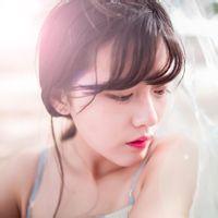快乐自信的女生qq个性头像谁的一见钟情不刻苦铭心