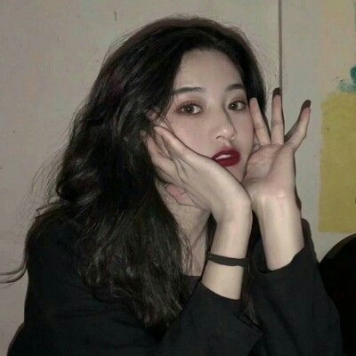 2020最火优质女生头像大全别回头后面没人等