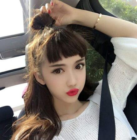女生眉上刘海长发如何扎