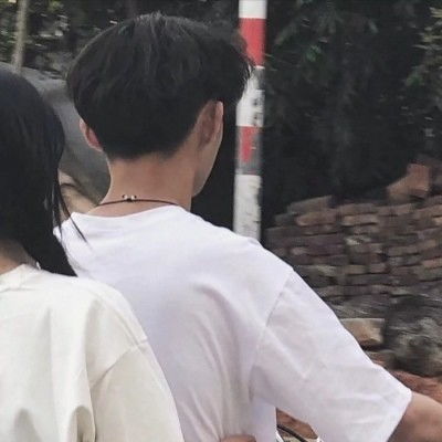 专属情头这个图库里的情头真的好丑,还没有我的好看