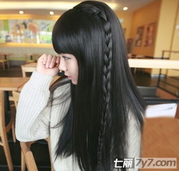 2011年最流行的平齐刘海长直发多点甜蜜让爱