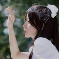 清爽文艺复古女生头像