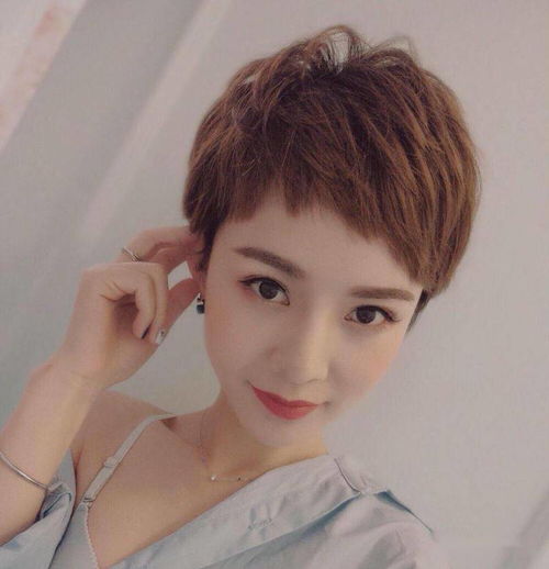 短发超减龄35款