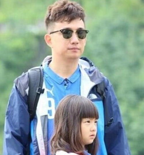 黄磊14岁女儿黄多多被爆料,国民闺女的背后,更多的是不快乐