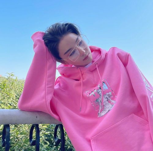 明星如何告别2020孙俪晒年终总结,多位女星晒美照