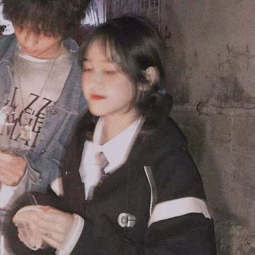 请问这个是不是情头....