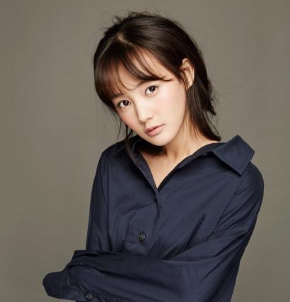 她曾是赵丽颖替身,趁其怀孕不断接戏,凭实力跻身一线女星行列