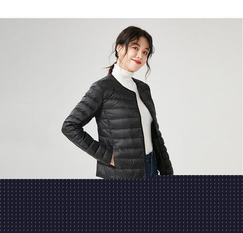 高中生冬天要穿校服外套,有没有推荐的女生短款羽绒服和毛衣