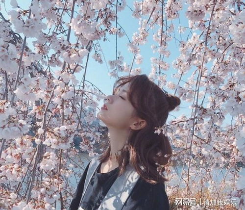 搞定女人,不需要刻意的追求,做好这三件事,会让她动情