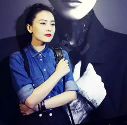 年近40却美如少女,高圆圆告诉你旅行就该这么穿