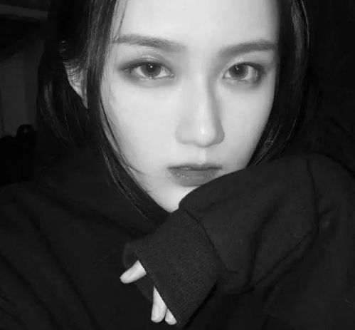 写给自己的21个心情签名句子,用力爱过的人不该计较