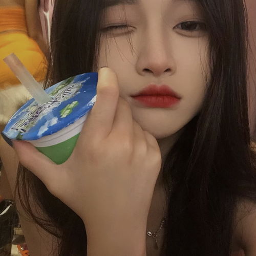 ins招桃花女生头像