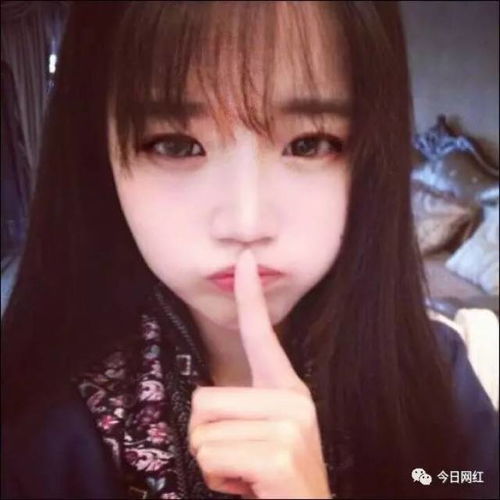 斗鱼主播曾录制央视吃货甜心,小清新萌妹女模,爱舞蹈的元气美少女